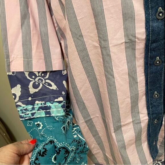 New Free People Wild Dunes Stripe Shirt size S
NWT retail $ 198 - Picture 4 of 8